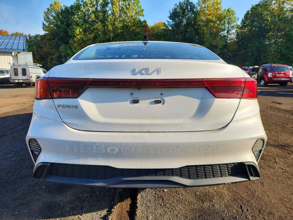 71448546 :رقم المزاد ، 3KPF24AD4NE428424 vin ، 2022 Kia Forte مزاد بيع