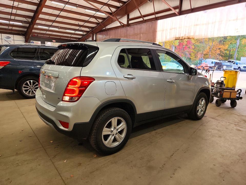 72945636 :رقم المزاد ، 3GNCJPSB5HL175996 vin ، 2017 Chevrolet Trax مزاد بيع