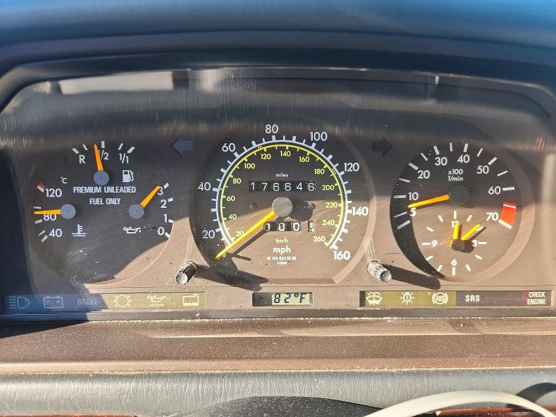 73358216 :رقم المزاد ، WDBEA32E6SC229442 vin ، 1995 Mercedes-benz E مزاد بيع