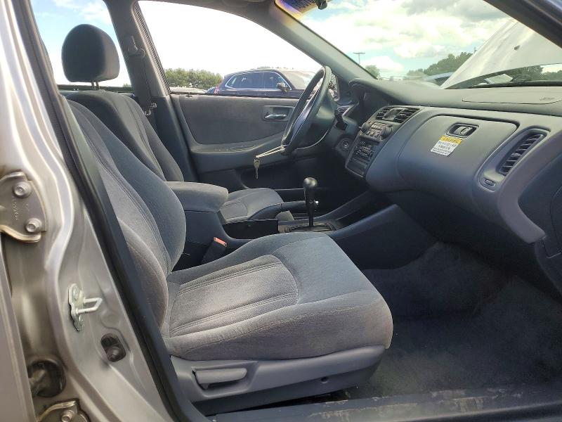 71595156 :رقم المزاد ، 1HGCF8643XA157113 vin ، 1999 Honda Accord مزاد بيع