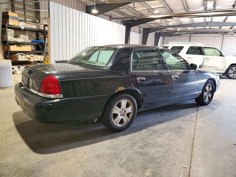Продажа на аукционе авто 2011 Ford Crown Victoria, vin: 2FABP7EV7BX148691, номер лота: 72508576