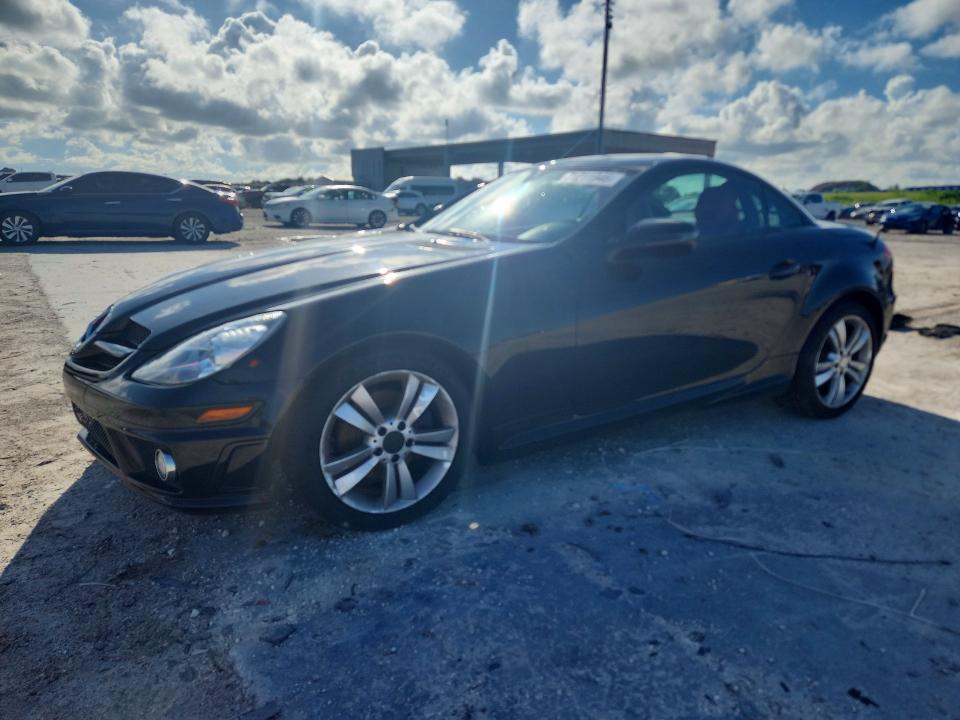 71211946 :رقم المزاد ، WDBWK5EA6BF241059 vin ، 2011 Mercedes-benz Slk مزاد بيع