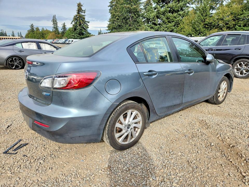 Продаж на аукціоні авто 2013 Mazda 3, vin: JM1BL1V74D1805561, номер лоту: 70897376