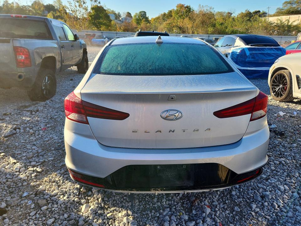 2019 Hyundai Elantra მანქანა იყიდება აუქციონზე, vin: 5NPD84LF6KH479273, აუქციონის ნომერი: 71639236