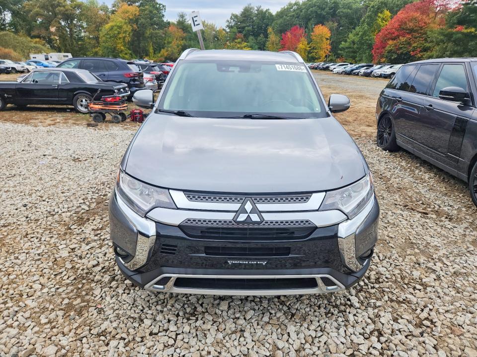 71451686 :رقم المزاد ، JA4AZ3A37LZ025136 vin ، 2020 Mitsubishi Outlander مزاد بيع