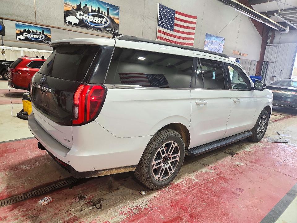 Продаж на аукціоні авто 2025 Ford Expedition, vin: 1FMJK1J81SEA08862, номер лоту: 72817066