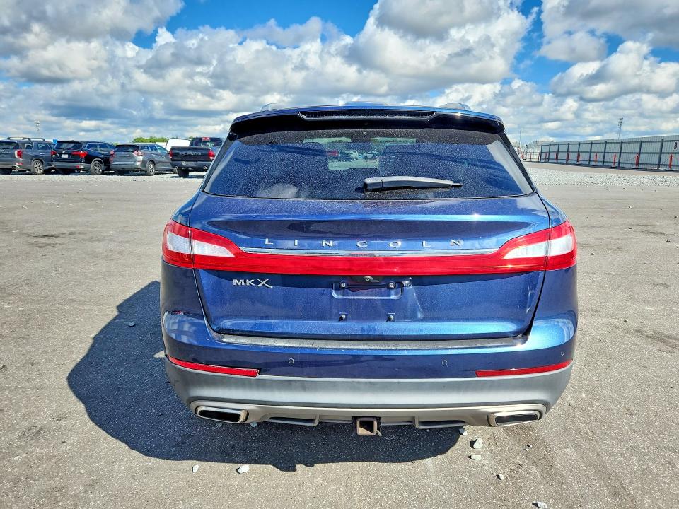 71332356 :رقم المزاد ، 2LMPJ6KR2HBL28427 vin ، 2017 Lincoln Mkx مزاد بيع