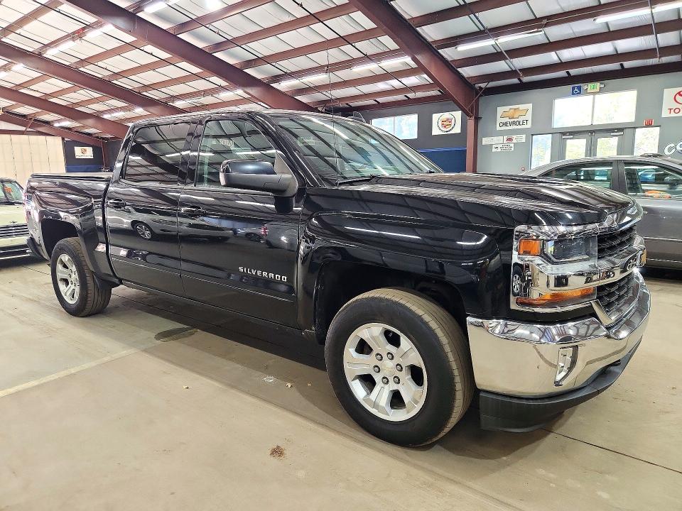 Продаж на аукціоні авто 2017 Chevrolet Silverado, vin: 3GCUKREC0HG123663, номер лоту: 72353426