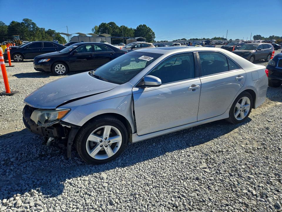2014 Toyota Camry მანქანა იყიდება აუქციონზე, vin: 4T1BF1FK0EU773035, აუქციონის ნომერი: 72000016