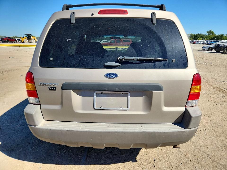 2001 Ford Escape მანქანა იყიდება აუქციონზე, vin: 1FMYU03161KA99713, აუქციონის ნომერი: 72247076