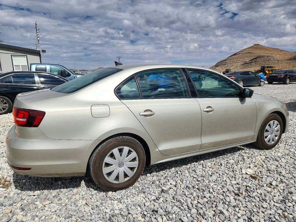 71965006 :رقم المزاد ، 3VW267AJ2GM317774 vin ، 2016 Volkswagen Jetta مزاد بيع