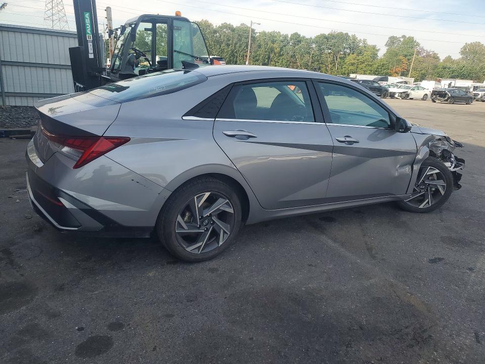 Продаж на аукціоні авто 2025 Hyundai Elantra, vin: KMHLS4DG8SU934176, номер лоту: 71662756