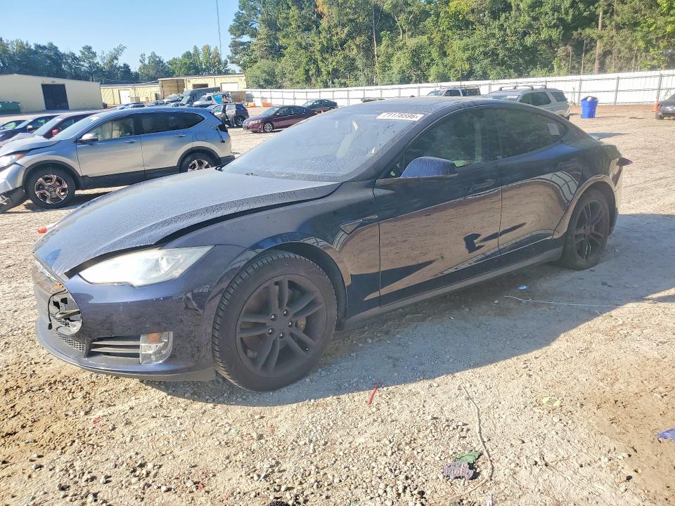 Auction sale of the 2014 Tesla Model S, vin: 5YJSA1H17EFP35169, lot number: 71178596