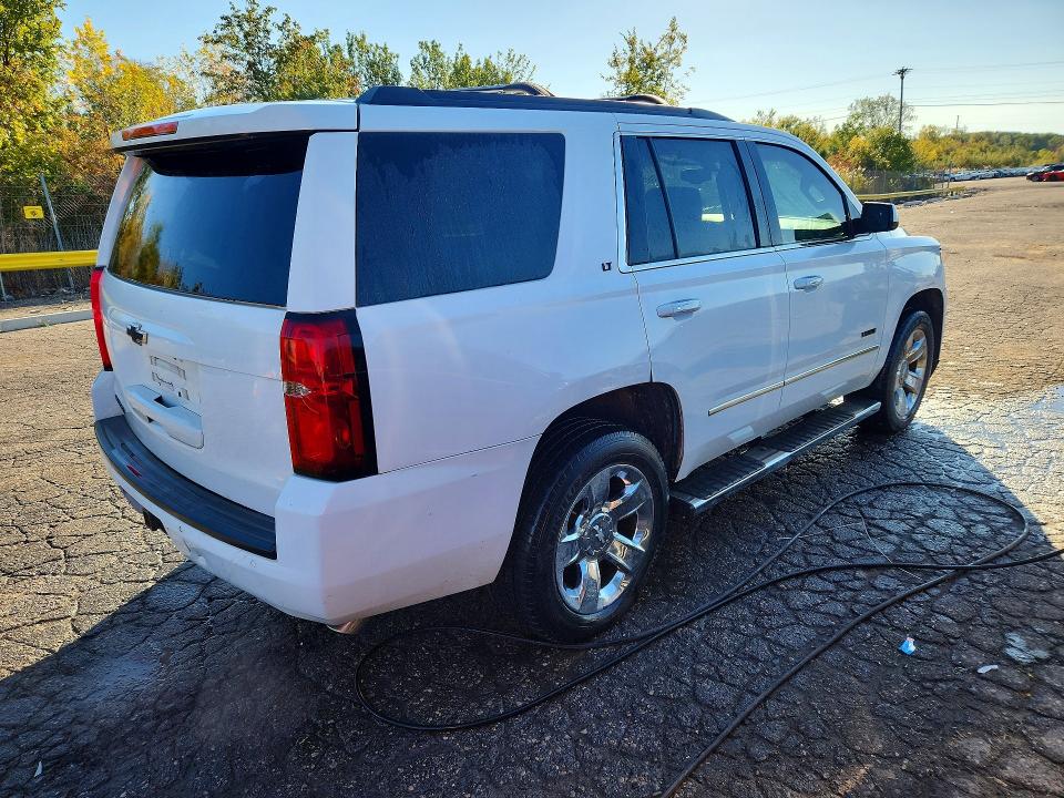 Продажа на аукционе авто 2019 Chevrolet Tahoe, vin: 1GNSKBKC5KR101014, номер лота: 71994396