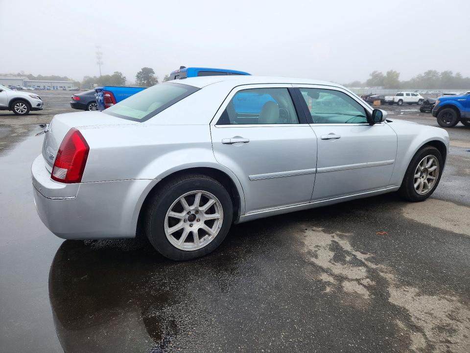 Продажа на аукционе авто 2007 Chrysler 300, vin: 2C3LA53G47H833505, номер лота: 73165276