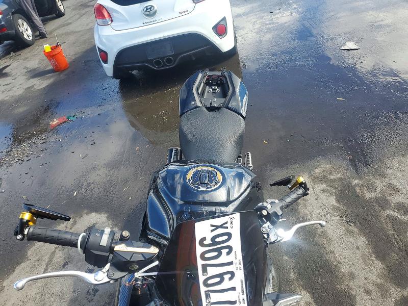 72779796 :رقم المزاد ، ML5ZRDS17SDA00516 vin ، 2025 Kawasaki Zr900 مزاد بيع