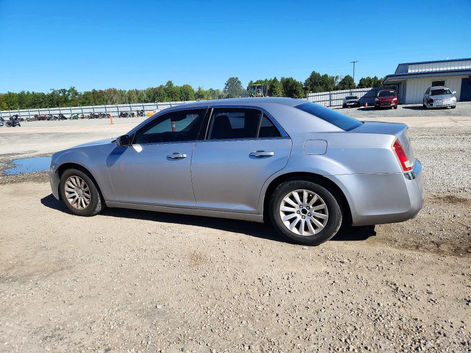 2013 Chrysler 300 მანქანა იყიდება აუქციონზე, vin: 2C3CCAAG1DH627074, აუქციონის ნომერი: 71687396