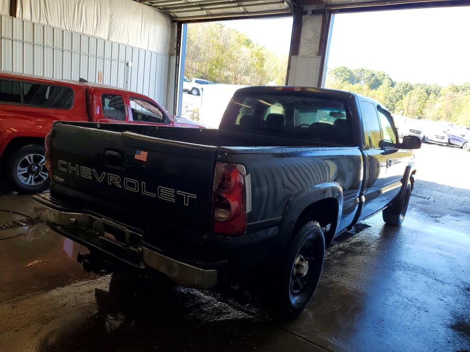 2003 Chevrolet Silverado მანქანა იყიდება აუქციონზე, vin: 1GCEK19V33E155363, აუქციონის ნომერი: 72179226