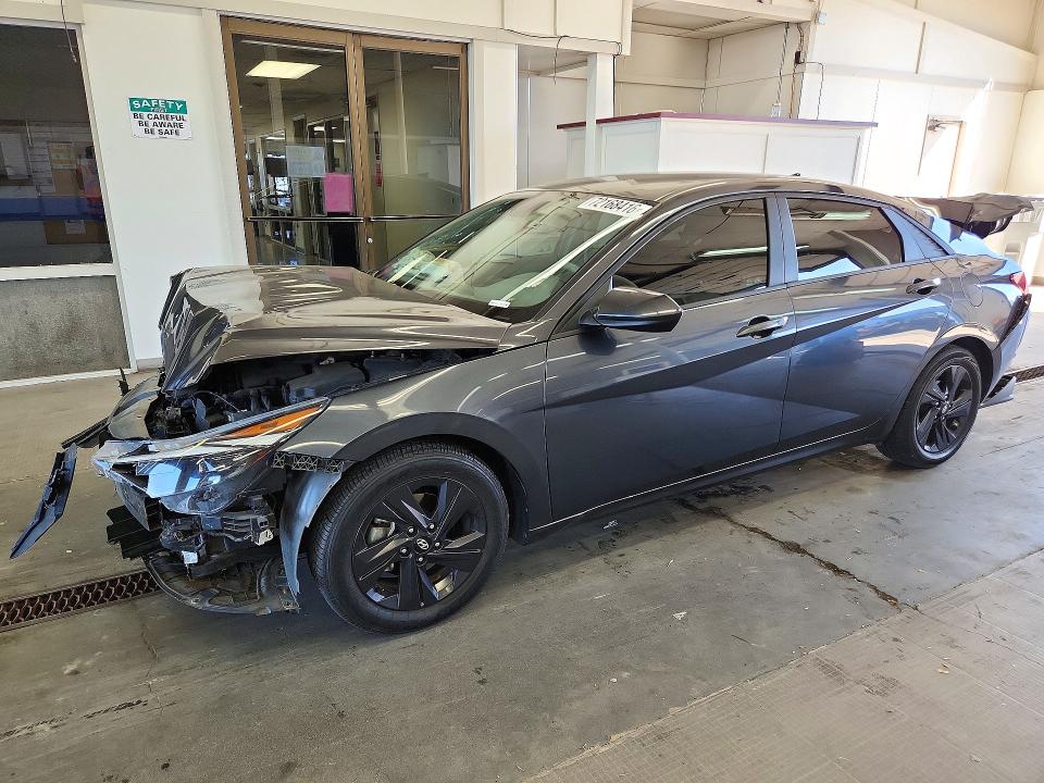 Продажа на аукционе авто 2021 Hyundai Elantra, vin: 5NPLM4AG0MH044013, номер лота: 72168416