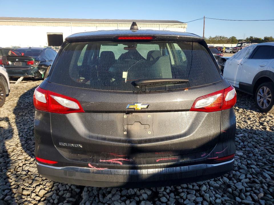 2018 Chevrolet Equinox მანქანა იყიდება აუქციონზე, vin: 2GNAXHEV4J6149563, აუქციონის ნომერი: 71585426
