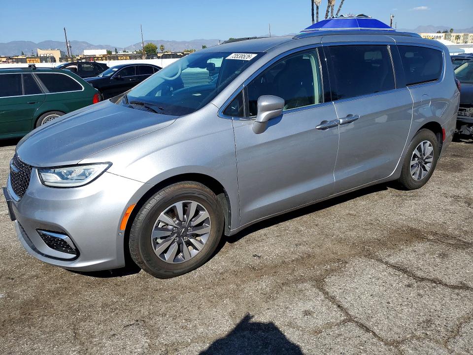 Продажа на аукционе авто 2021 Chrysler Pacifica, vin: 2C4RC1BG0MR539888, номер лота: 73538526