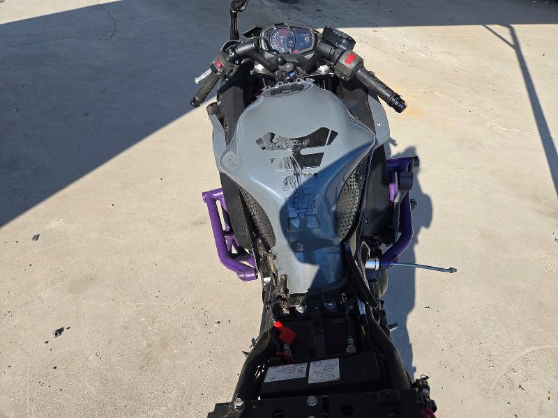 73589716 :رقم المزاد ، JKAEXEJ15JDA02341 vin ، 2018 Kawasaki Ex650 مزاد بيع