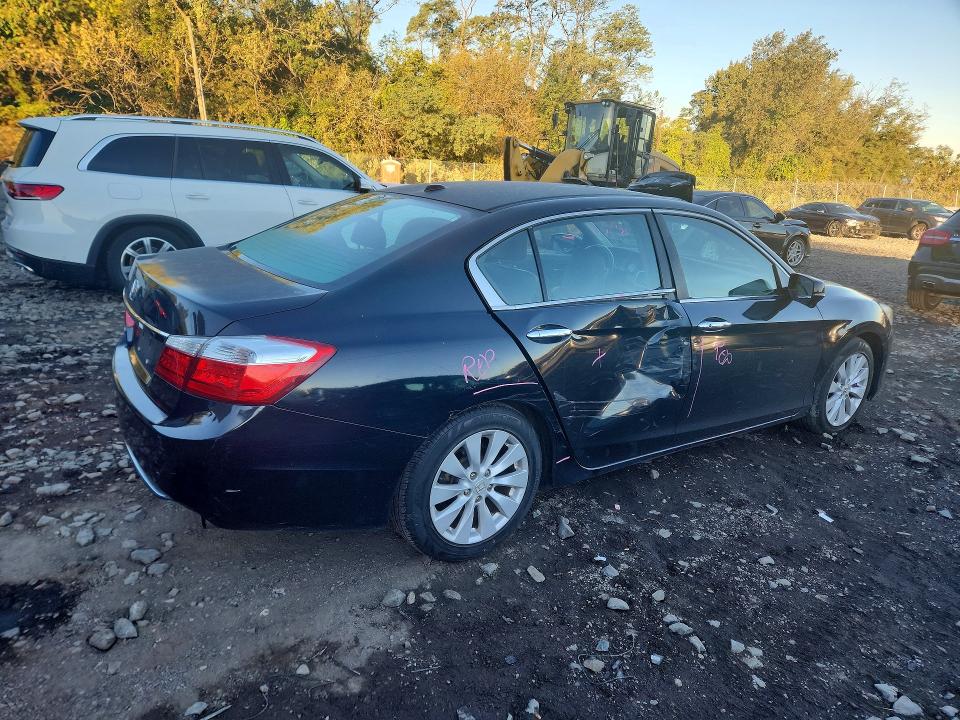 2013 Honda Accord მანქანა იყიდება აუქციონზე, vin: 1HGCR2F82DA114367, აუქციონის ნომერი: 70384106