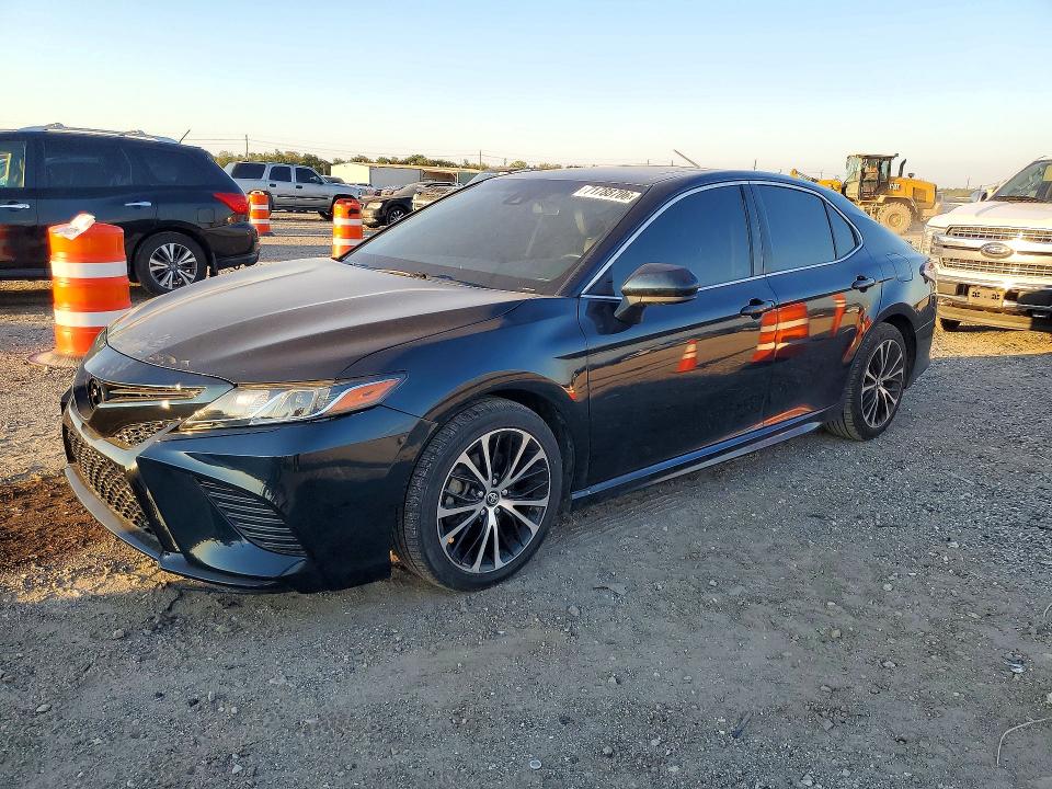 Продаж на аукціоні авто 2018 Toyota Camry, vin: 4T1B11HK0JU567736, номер лоту: 71788706