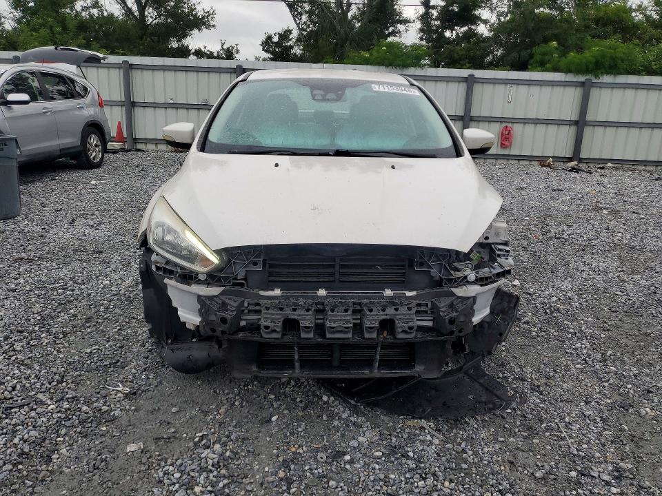 71153946 :رقم المزاد ، 1FADP3J27GL232835 vin ، 2016 Ford Focus مزاد بيع