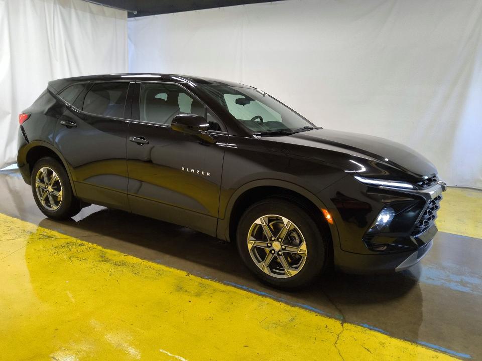 69464916 :رقم المزاد ، 3GNKBCR45SS269320 vin ، 2025 Chevrolet Blazer مزاد بيع