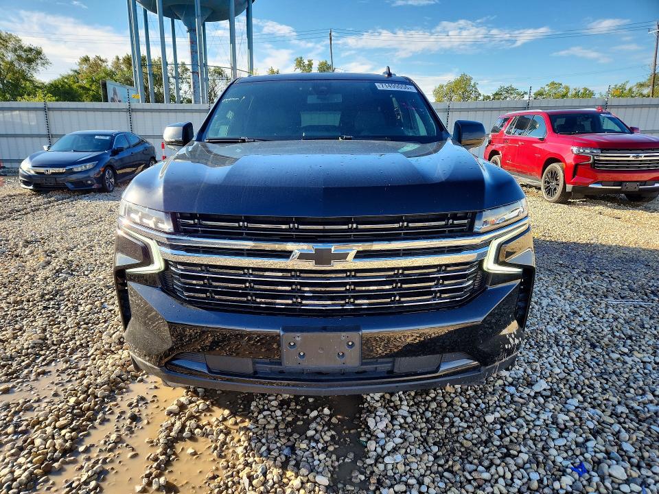71499056 :رقم المزاد ، 1GNSKEKD5NR168131 vin ، 2022 Chevrolet Suburban مزاد بيع