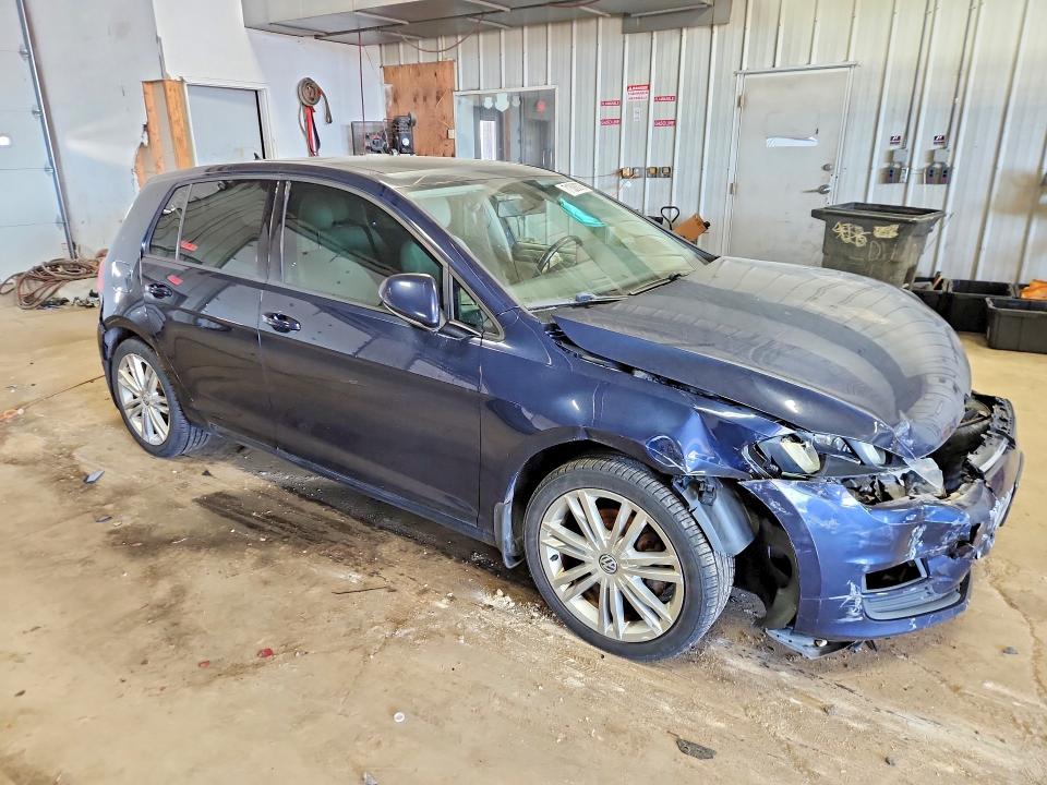 71306376 :رقم المزاد ، 3VW2A7AUXFM047183 vin ، 2015 Volkswagen Golf مزاد بيع