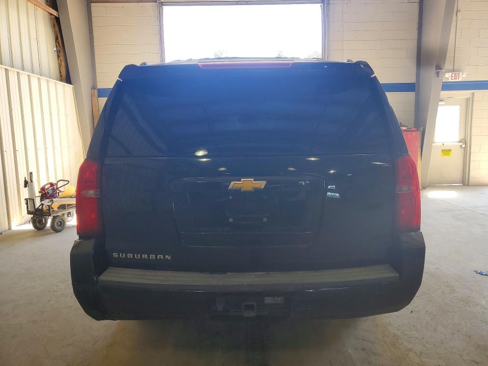 Aukcja sprzedaży 2015 Chevrolet Suburban, vin: 1GNSKJKCXFR236117, numer aukcji: 71483286