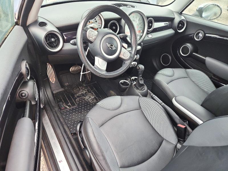 71321436 :رقم المزاد ، WMWMF7C51ATZ70503 vin ، 2010 Mini Cooper مزاد بيع