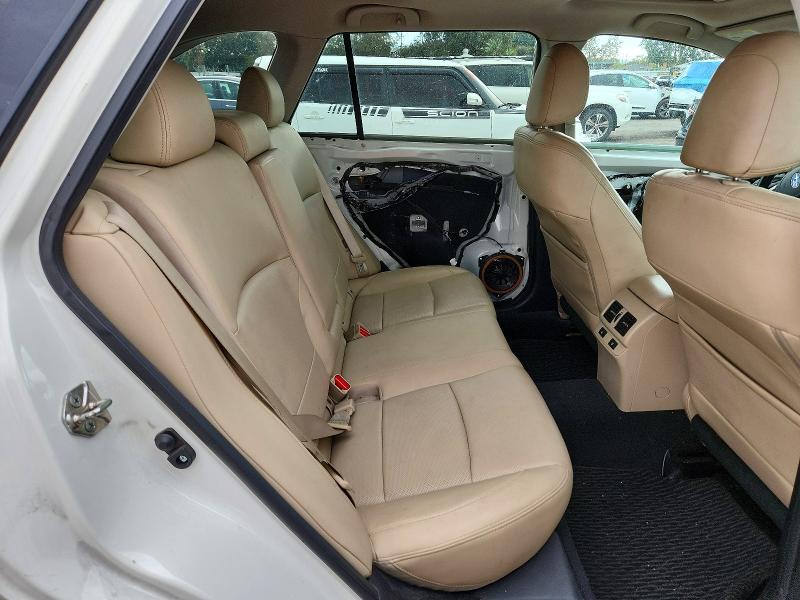 Продажа на аукционе авто 2015 Subaru Outback, vin: 4S4BSENC2F3278372, номер лота: 72587606