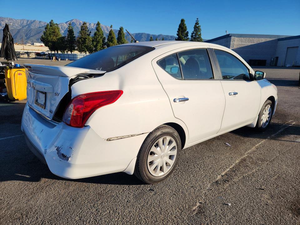 71631836 :رقم المزاد ، 3N1CN7AP4GL839331 vin ، 2016 Nissan Versa مزاد بيع
