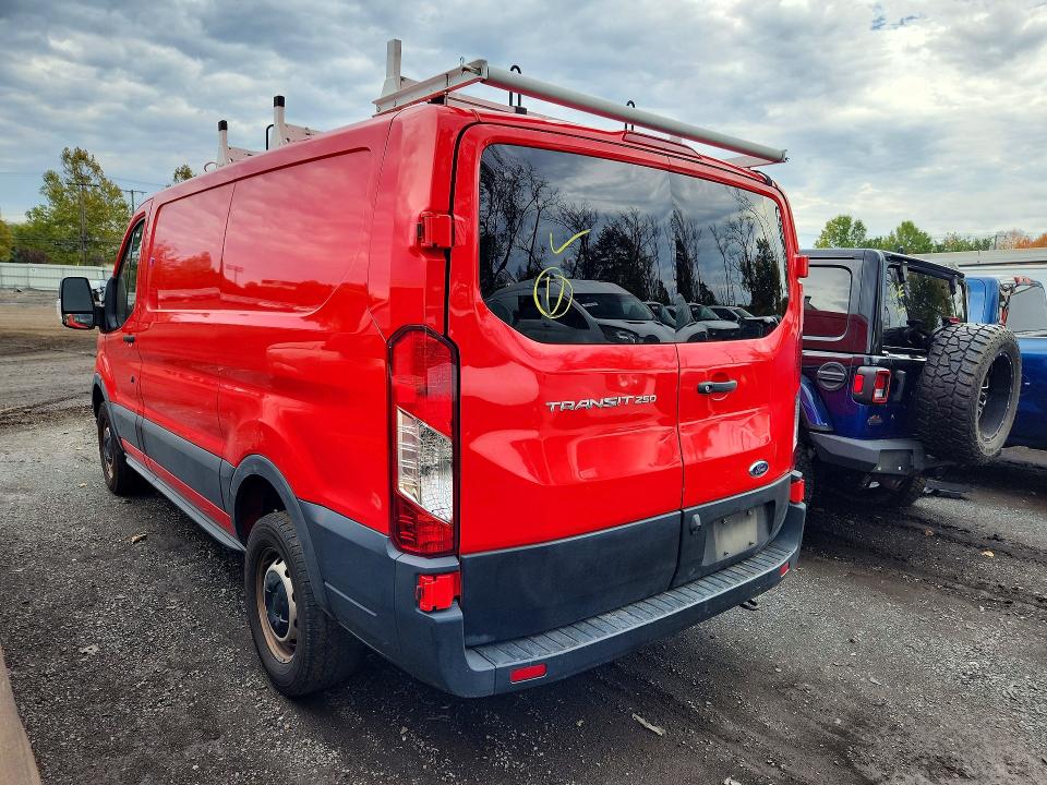 69768876 :رقم المزاد ، 1FTBR1Y89NKA65097 vin ، 2022 Ford Transit مزاد بيع