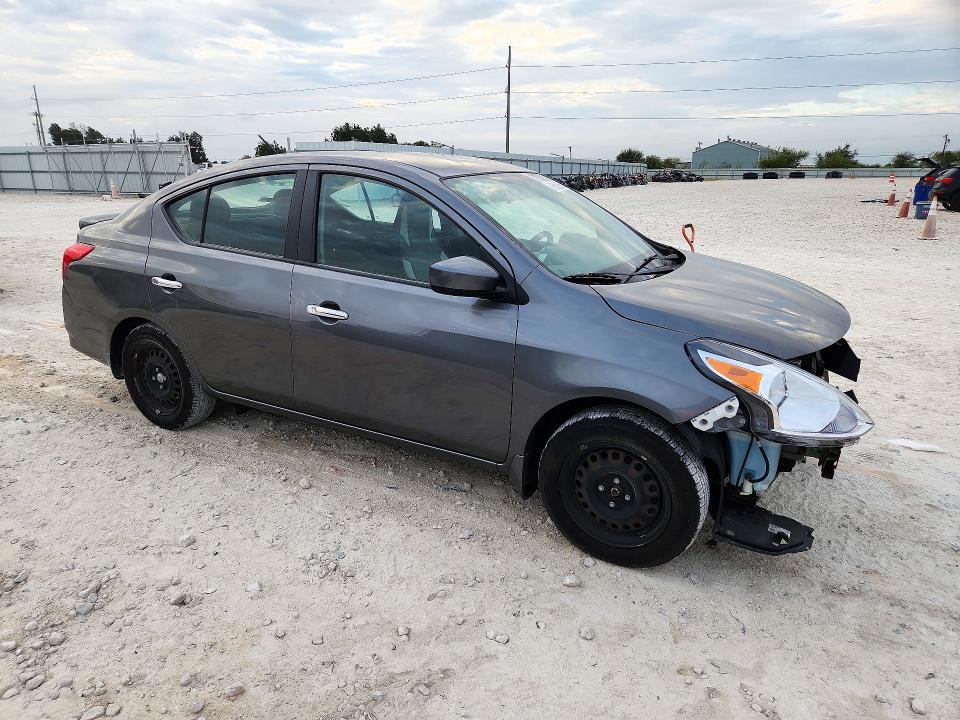 2017 Nissan Versa მანქანა იყიდება აუქციონზე, vin: 3N1CN7AP7HL867769, აუქციონის ნომერი: 72389366