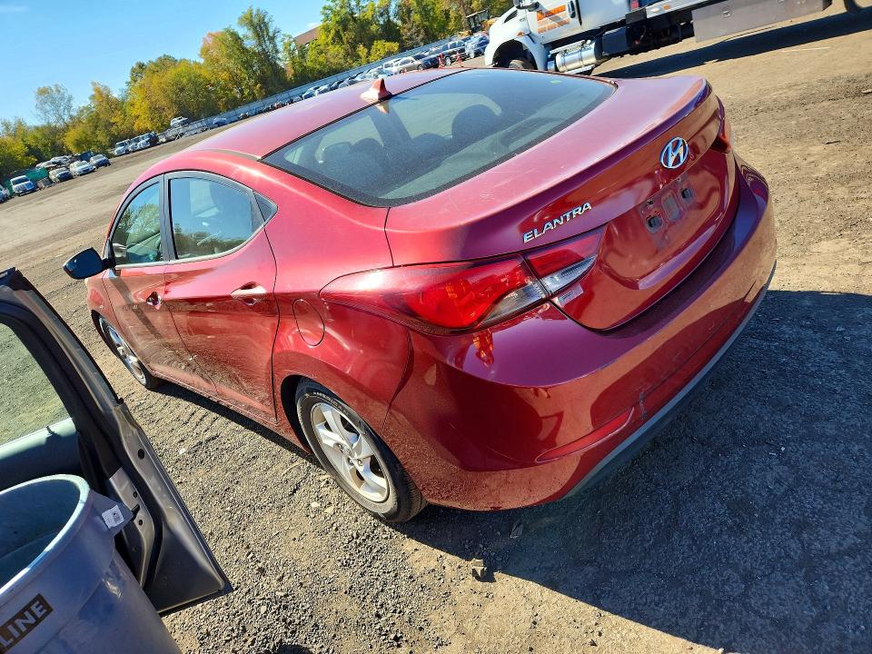Продажа на аукционе авто 2015 Hyundai Elantra, vin: 5NPDH4AE3FH565849, номер лота: 73239606