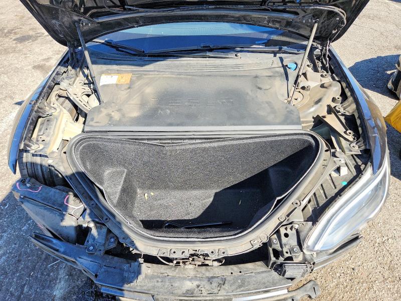 Продаж на аукціоні авто 2018 Tesla Model S, vin: 5YJSA1E28JF272773, номер лоту: 71028896