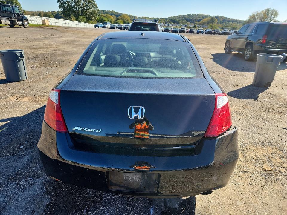 71359586 :رقم المزاد ، 1HGCS1B84AA008521 vin ، 2010 Honda Accord مزاد بيع