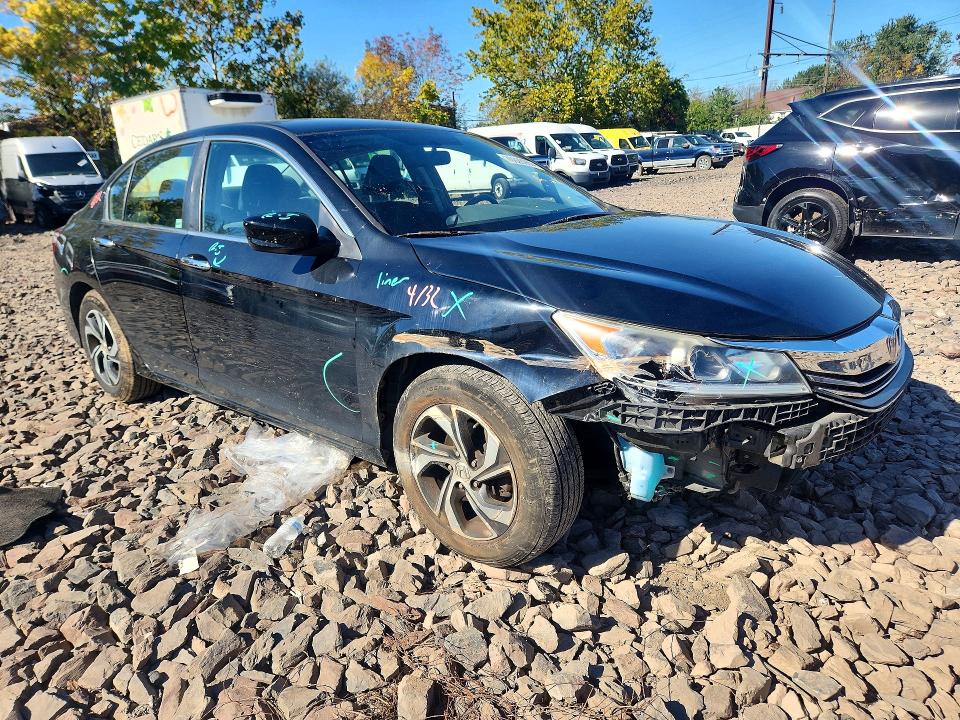 2017 Honda Accord მანქანა იყიდება აუქციონზე, vin: 1HGCR2F33HA068557, აუქციონის ნომერი: 70926986