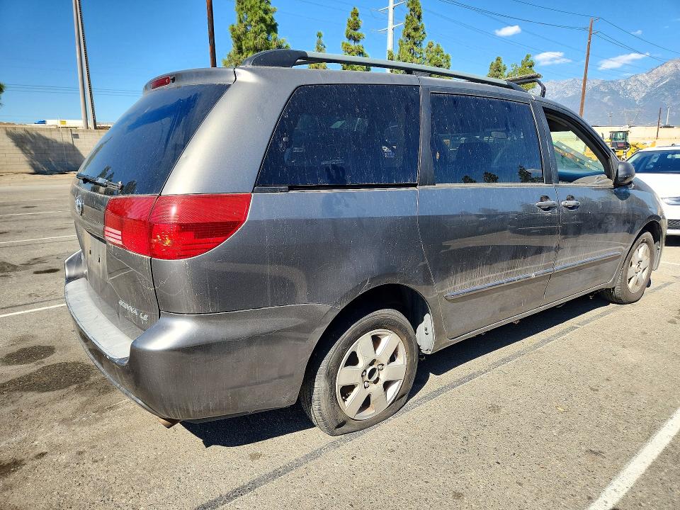 2005 Toyota Sienna მანქანა იყიდება აუქციონზე, vin: 5TDZA23C15S386616, აუქციონის ნომერი: 72513516