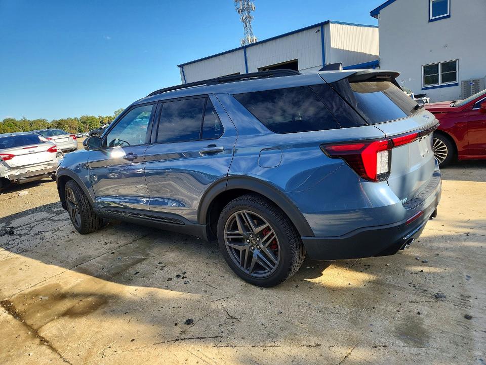 Продажа на аукционе авто 2025 Ford Explorer, vin: 1FMWK8GC7SGA81779, номер лота: 72141146