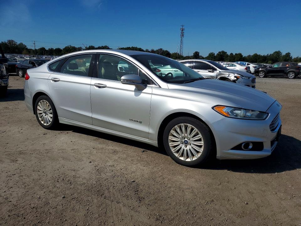2013 Ford Fusion მანქანა იყიდება აუქციონზე, vin: 3FA6P0LU4DR123185, აუქციონის ნომერი: 71301816