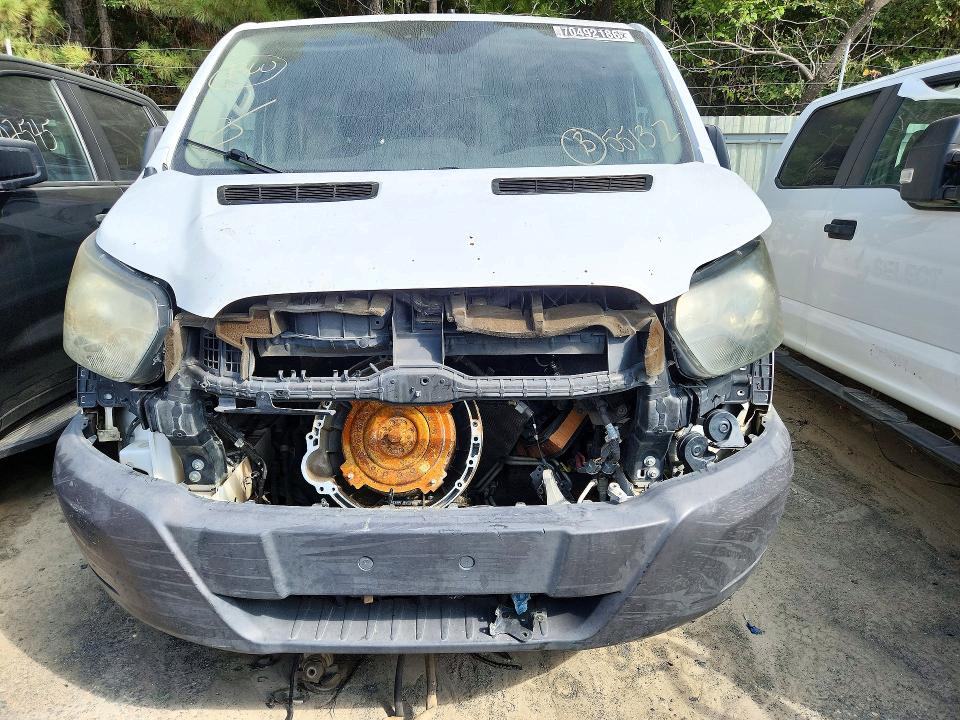 Продаж на аукціоні авто 2016 Ford Transit, vin: 1FTYR1YM5GKB55132, номер лоту: 70492186