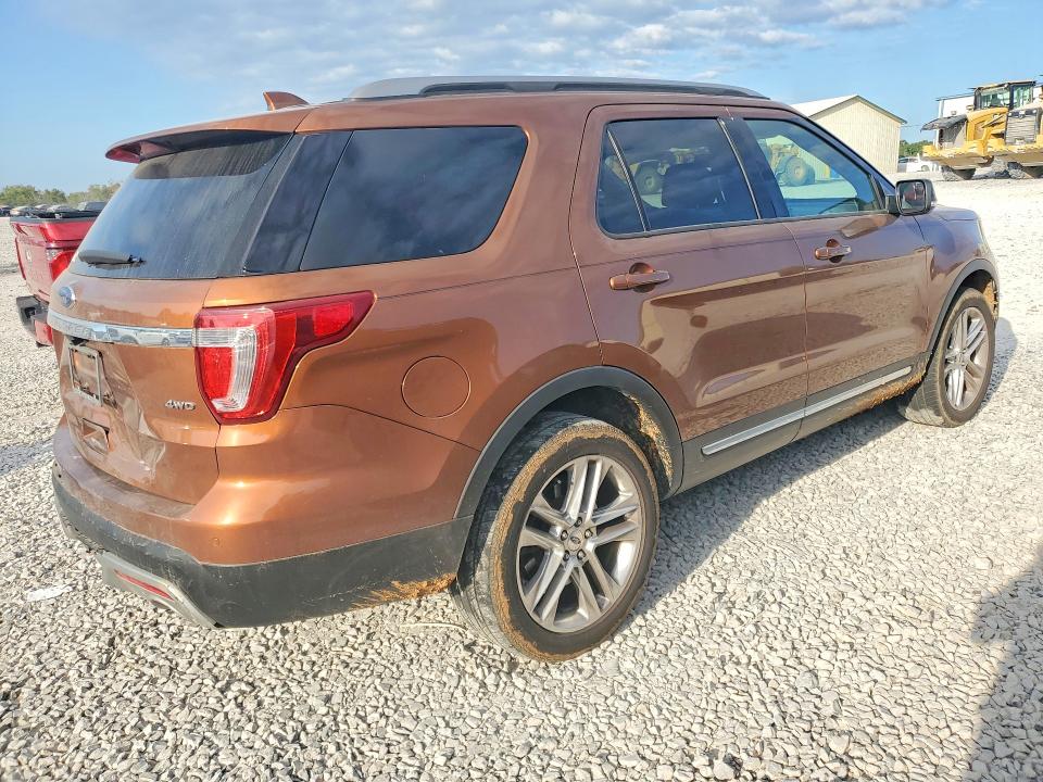 71089496 :رقم المزاد ، 1FM5K8D89HGD77942 vin ، 2017 Ford Explorer مزاد بيع