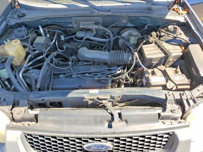 2004 Ford Escape მანქანა იყიდება აუქციონზე, vin: 1FMYU02B94KA28360, აუქციონის ნომერი: 71872216