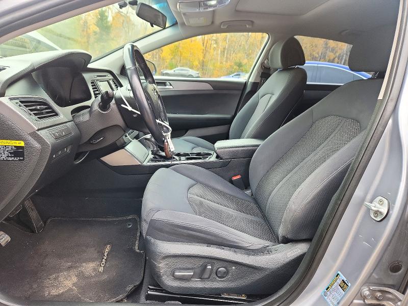 2017 Hyundai Sonata მანქანა იყიდება აუქციონზე, vin: 5NPE24AF4HH459458, აუქციონის ნომერი: 70121236