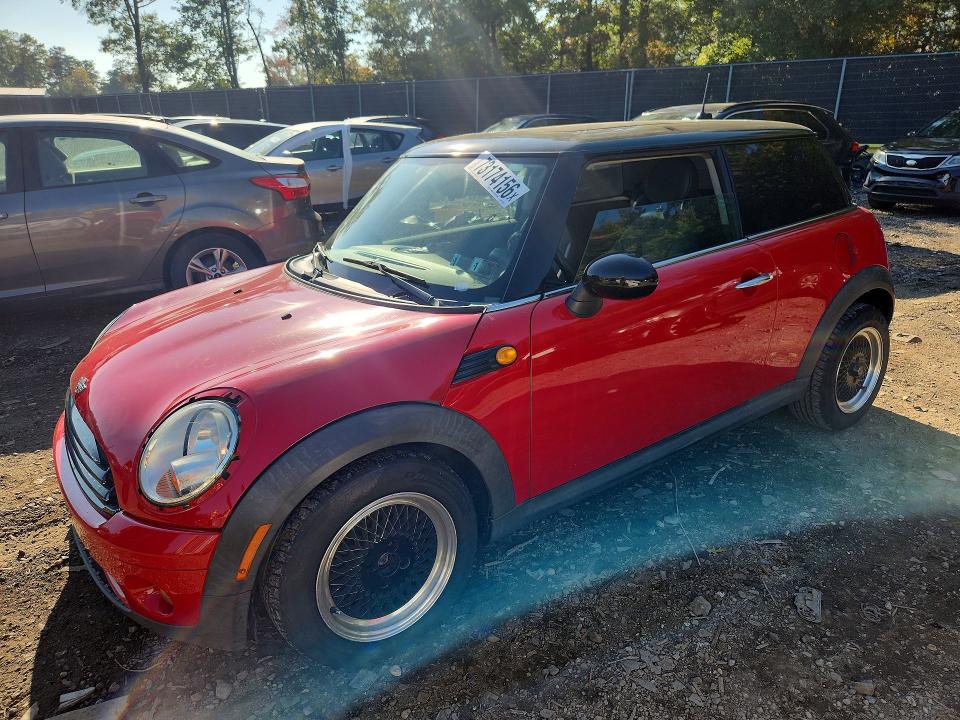 Продажа на аукционе авто 2010 Mini Cooper, vin: WMWMF3C56ATZ63734, номер лота: 73174156
